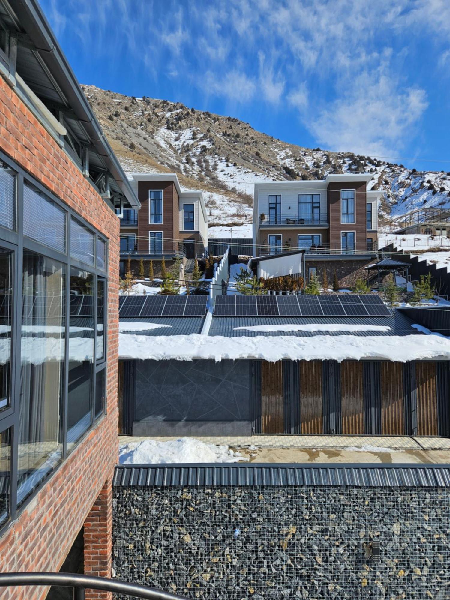 Panorama Lux Pensionat Chimgan Eksteriør billede